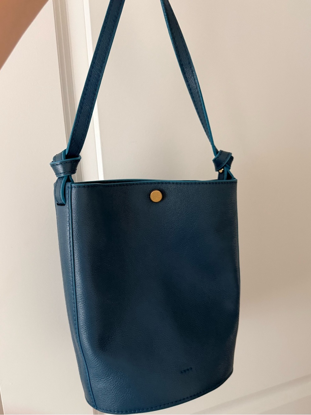 Lindquist Object Petrol bag